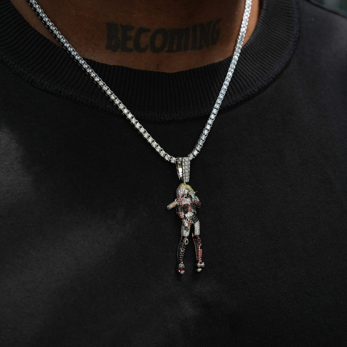 Harley Quinn Body Official DC Comics Pendant in White Gold