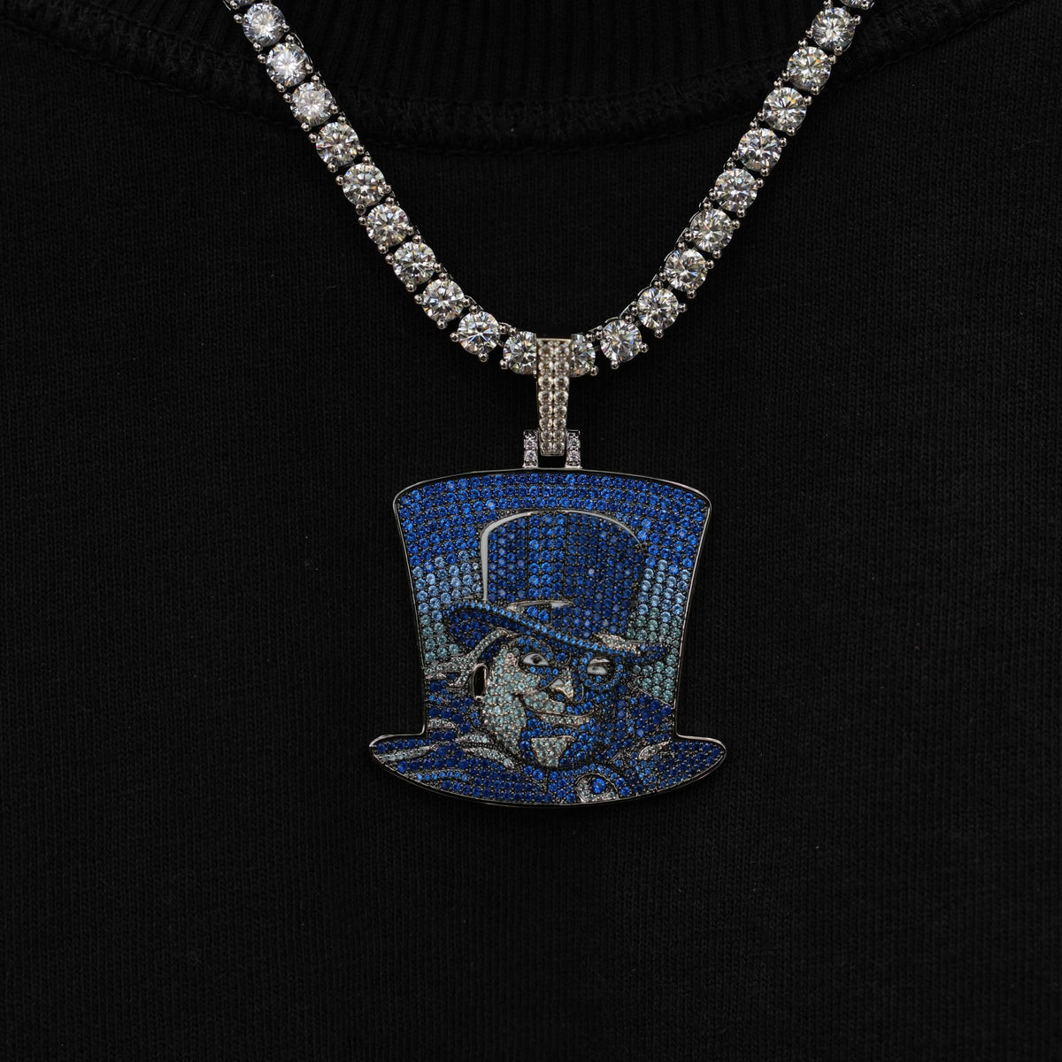 Penguin Top Hat Official DC Comics Pendant in White Gold