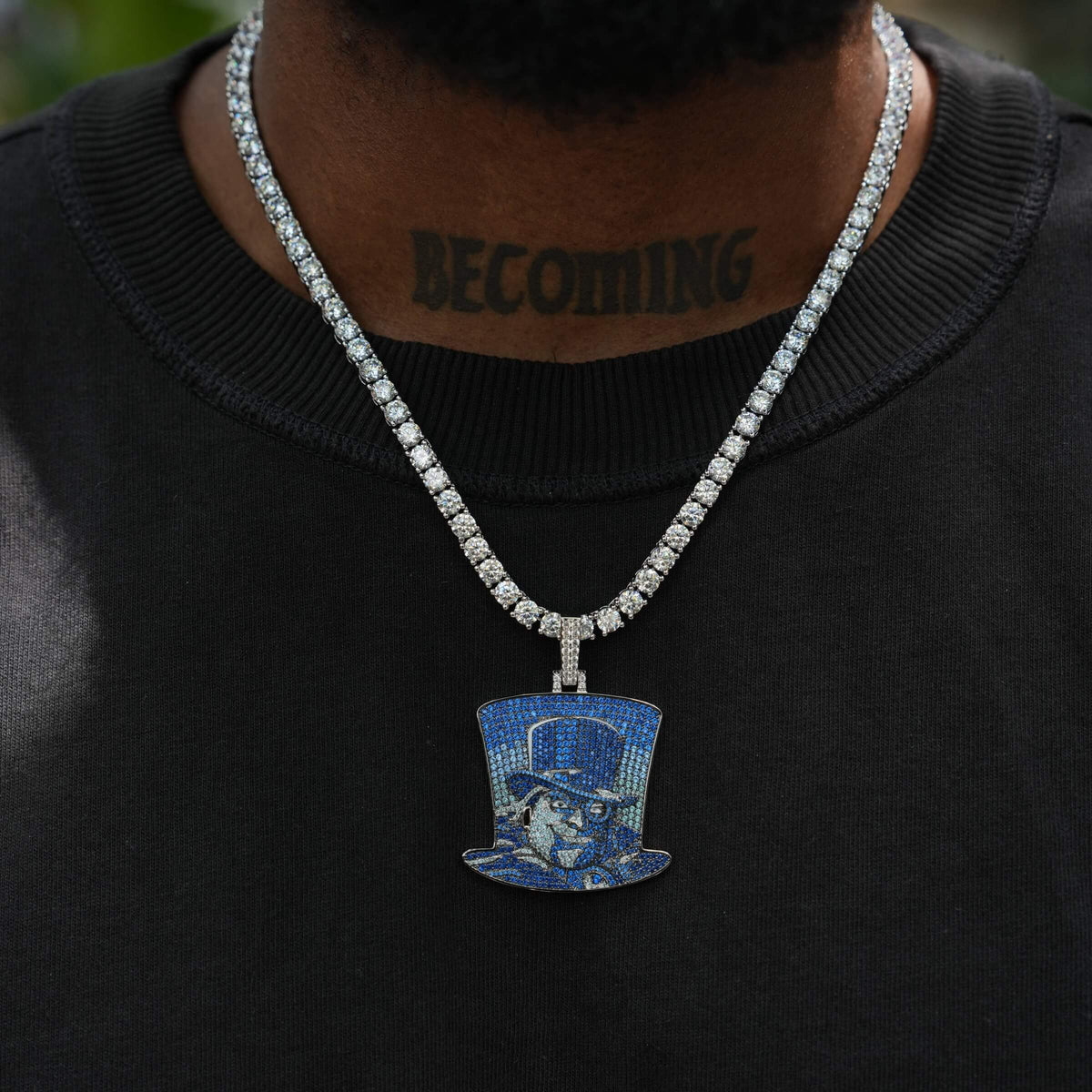 Penguin Top Hat Official DC Comics Pendant in White Gold