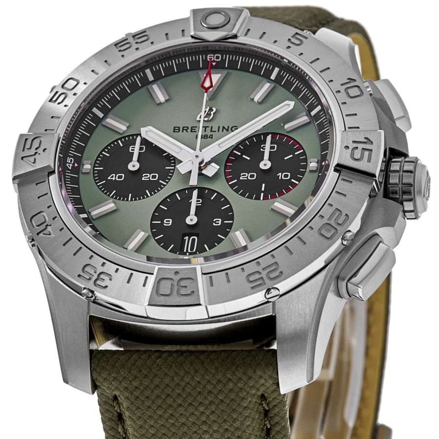 Breitling Avenger B01 Chronograph 44 Automatic Green Dial Leather Strap Men's Watch AB0147101L1X1
