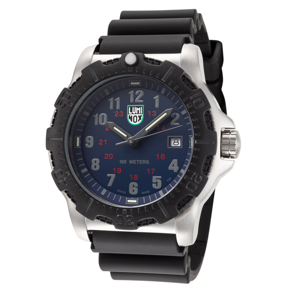 Luminox Men's Manta Ray Steelmm Quartz Watch