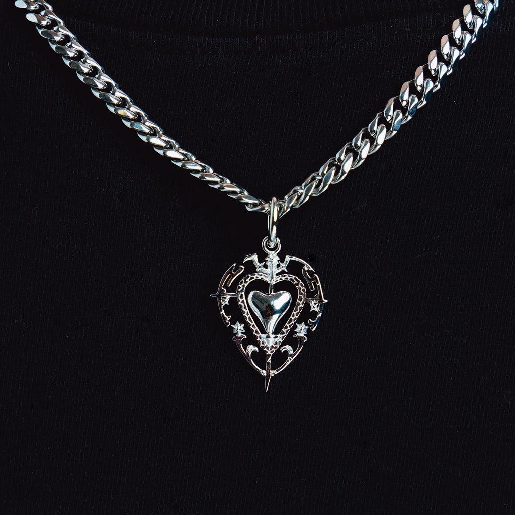 ANTIQUE HEART PENDANT