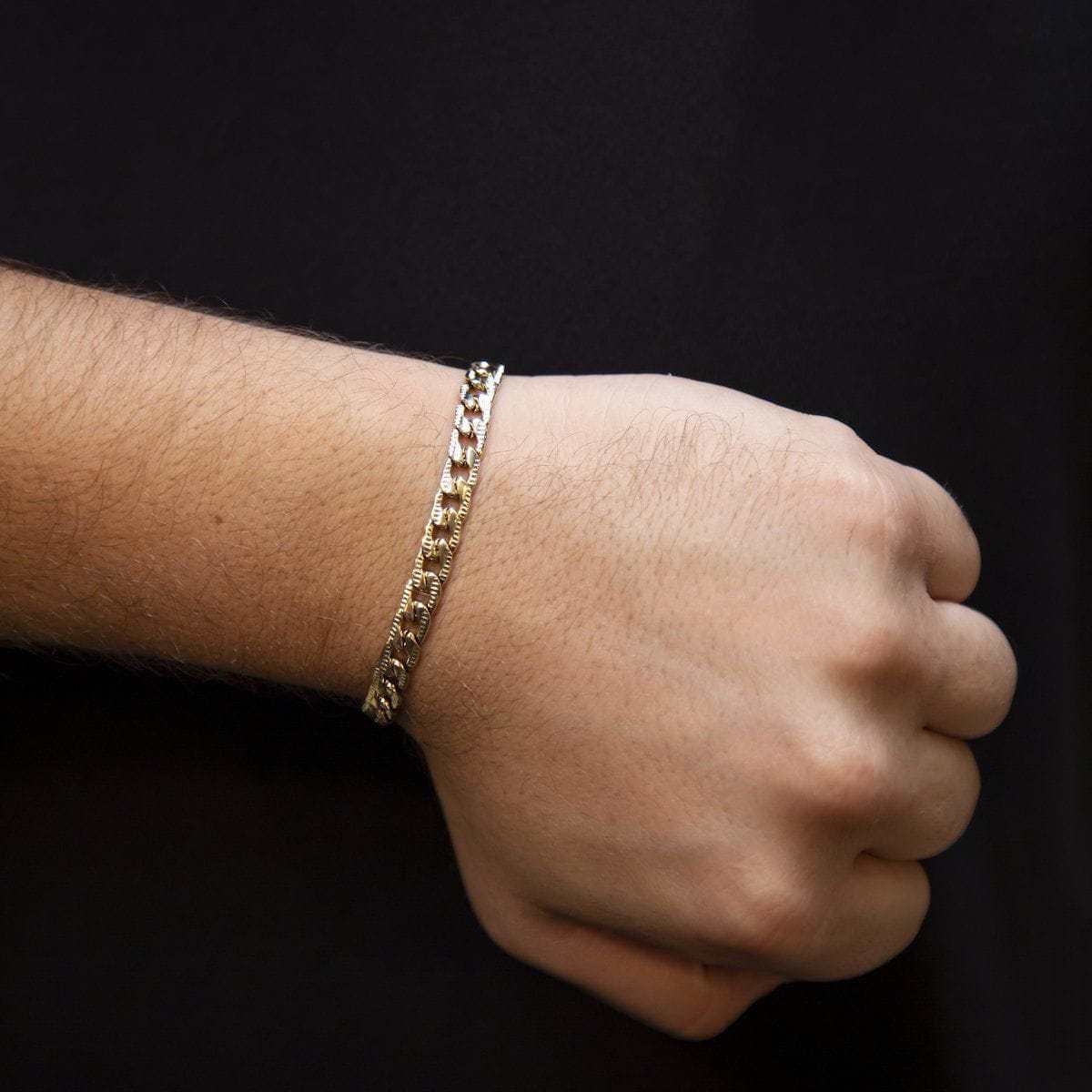 Figaro Link Bracelet in Yellow Gold - 5mm