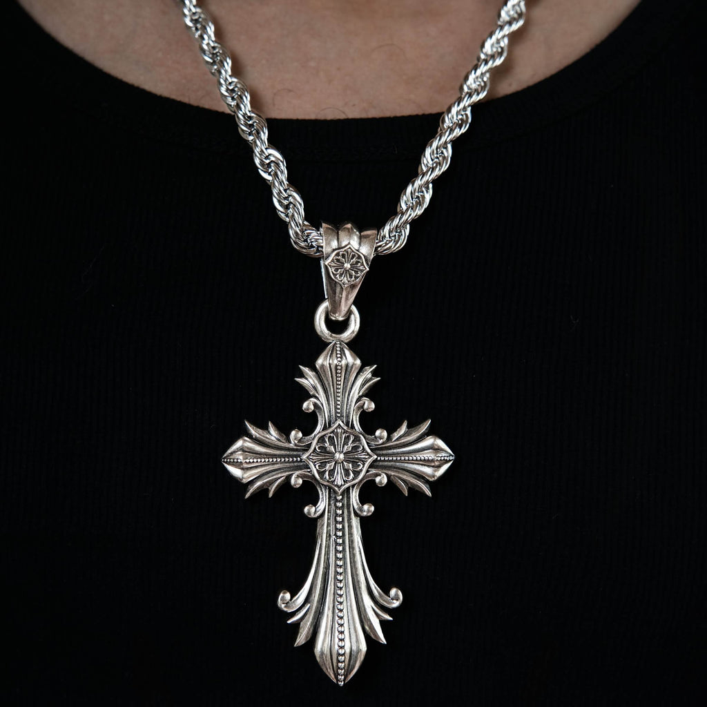 Maximo Cross Pendant