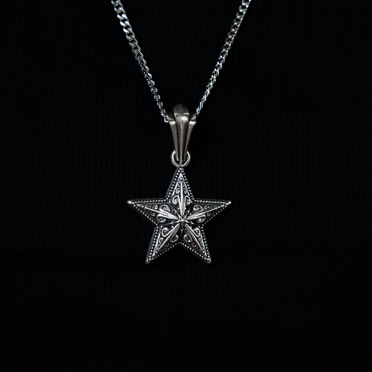 Motivo Stella Pendant