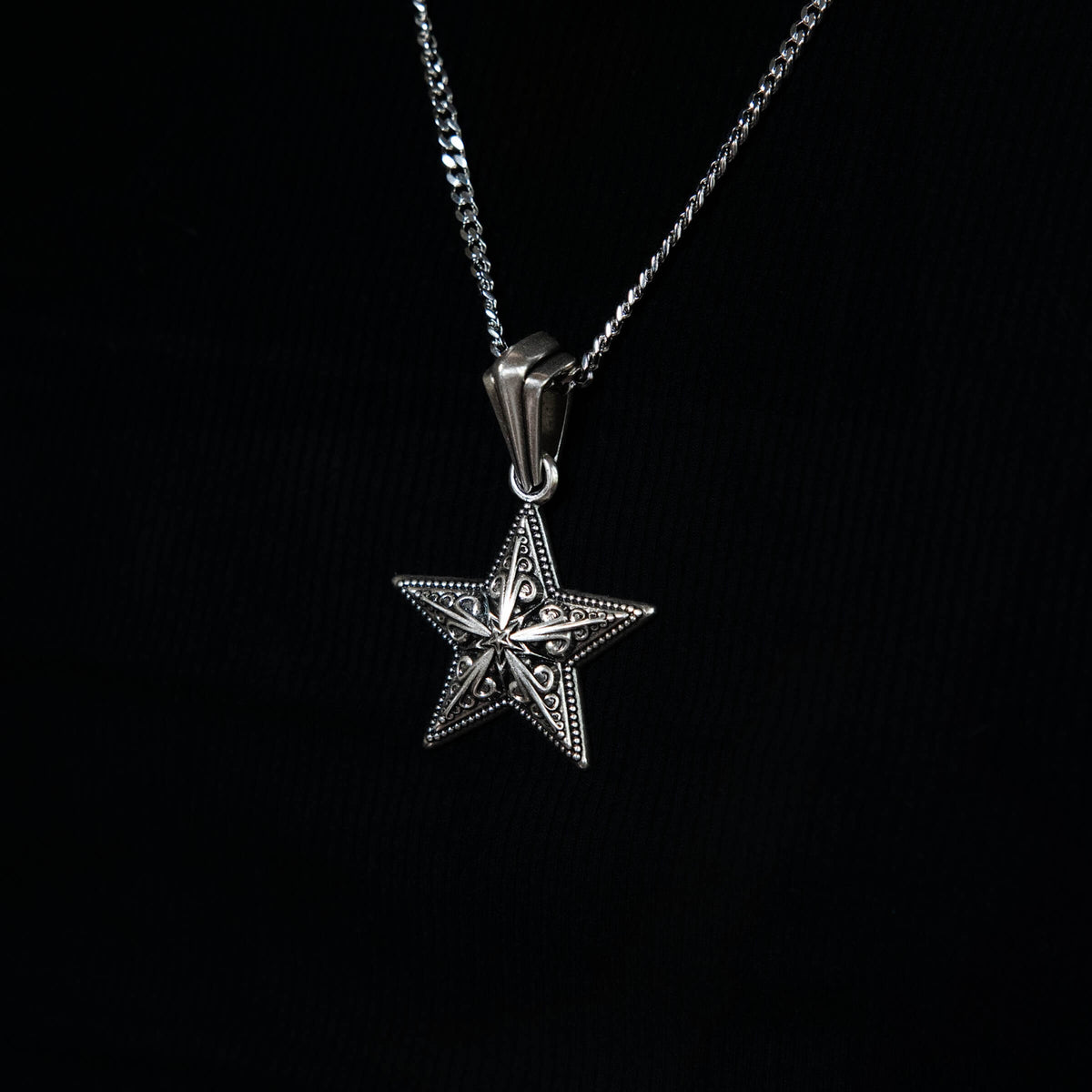 Motivo Stella Pendant