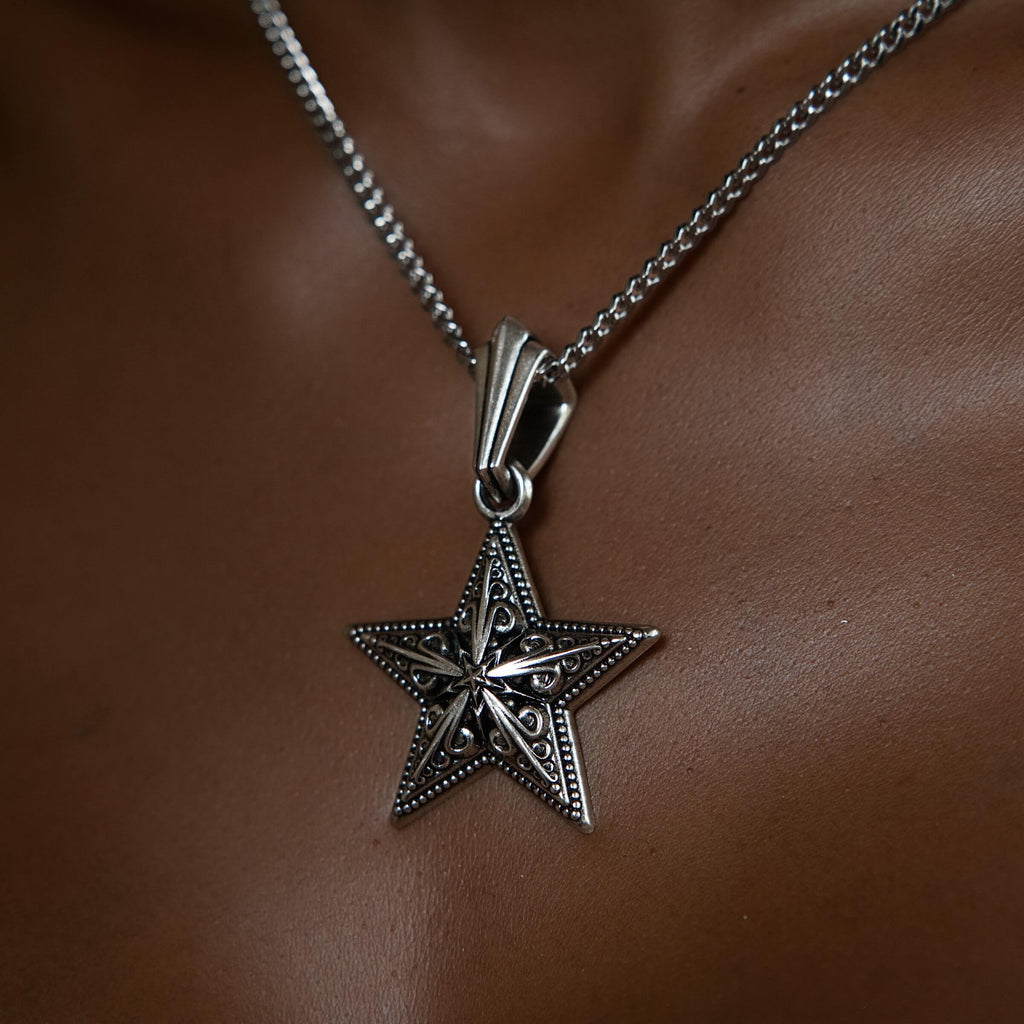 Motivo Stella Pendant