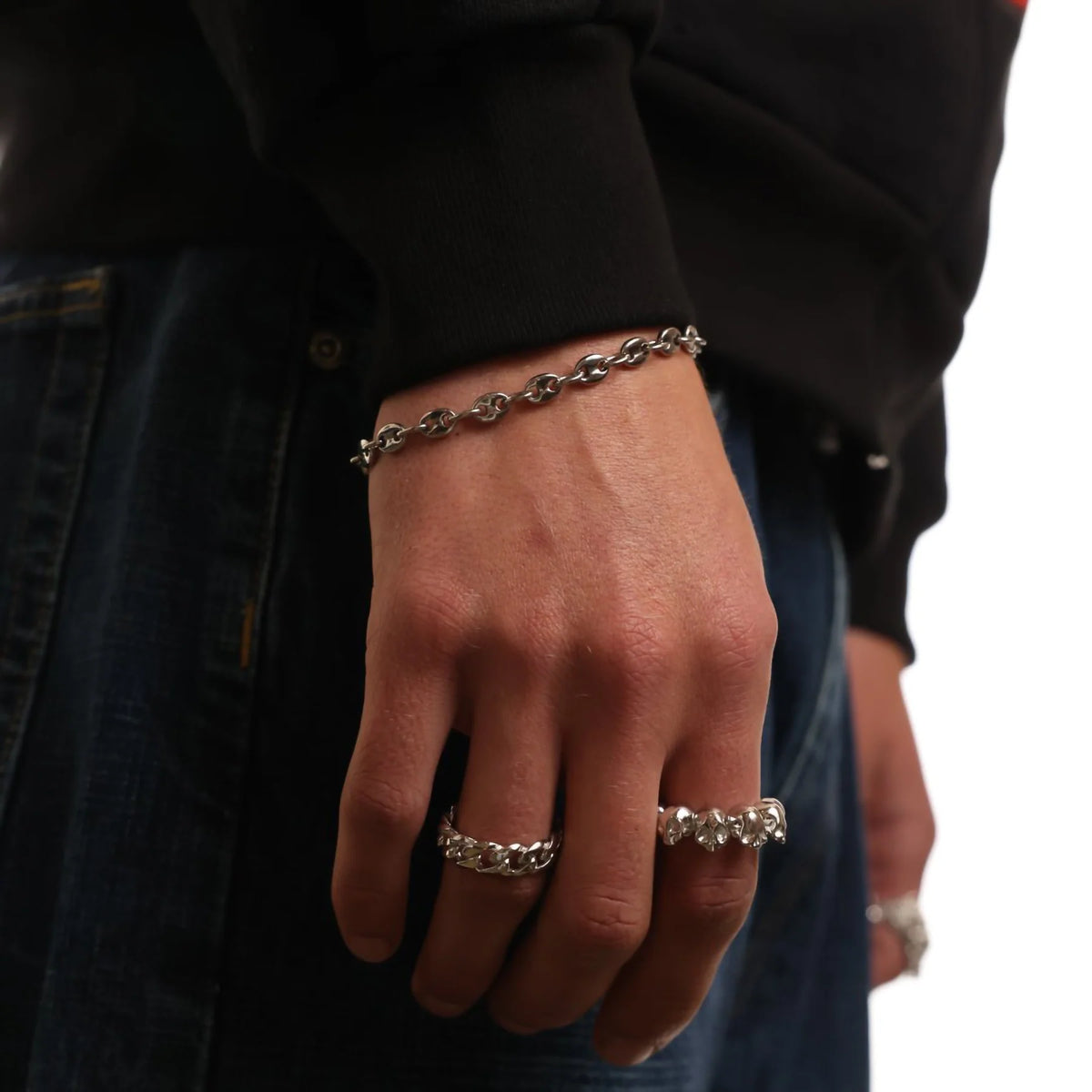 INFINITY LINK BRACELET