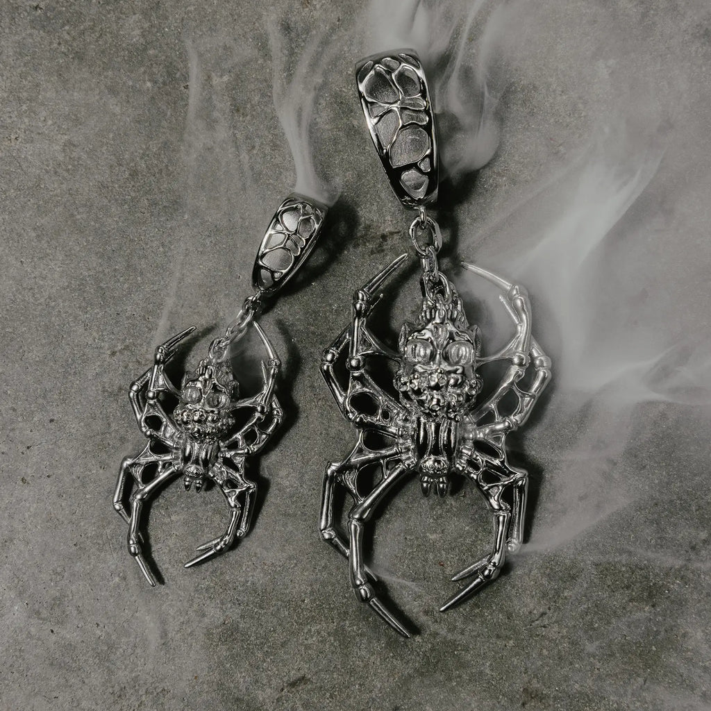 CATACOMBS SPIDER PENDANT