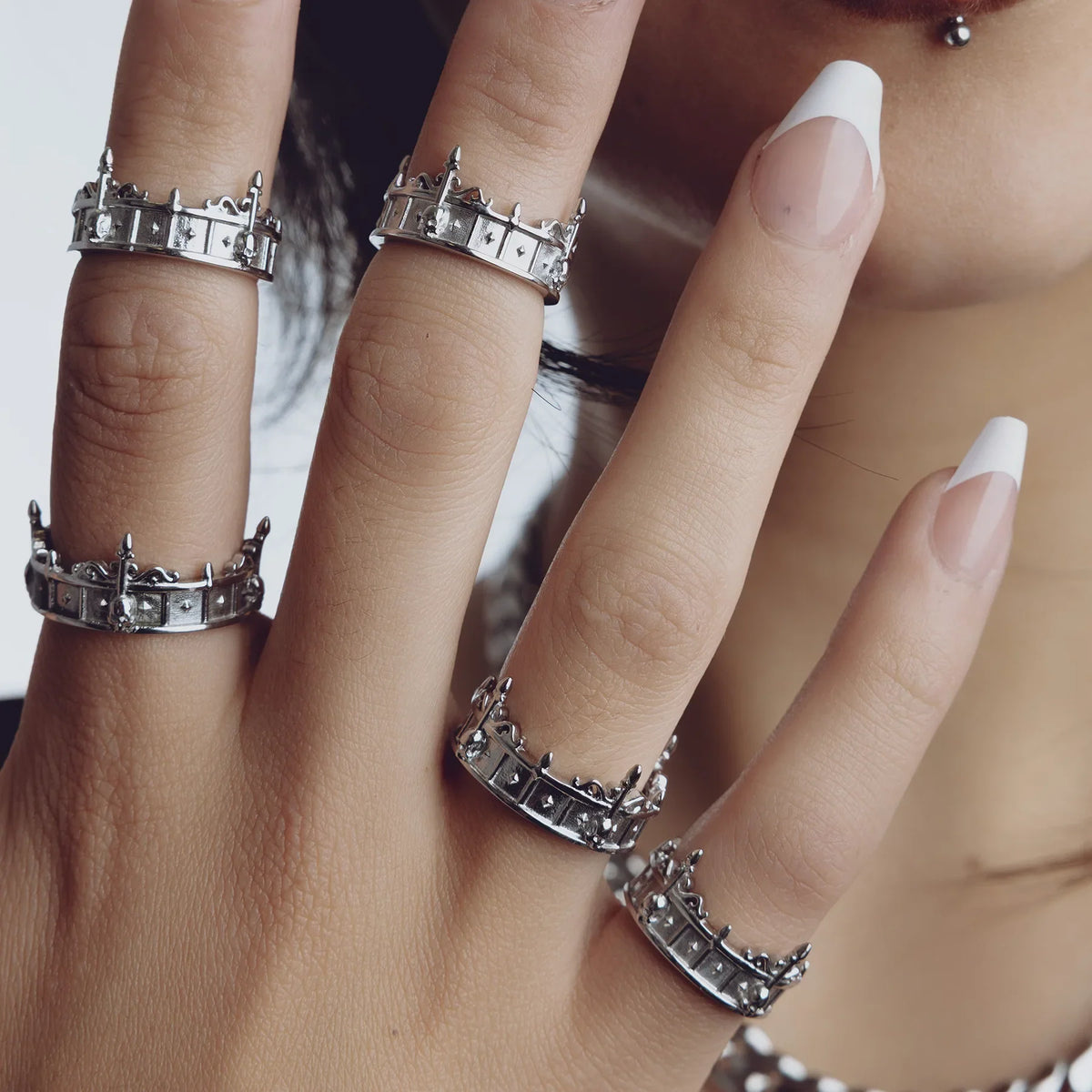 GOTHIC GATE RING