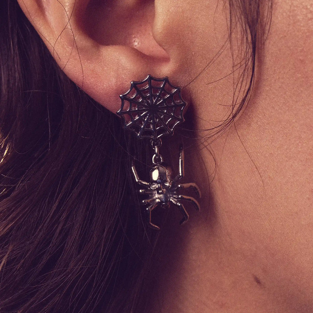 SPIDER DANGLE EARRING
