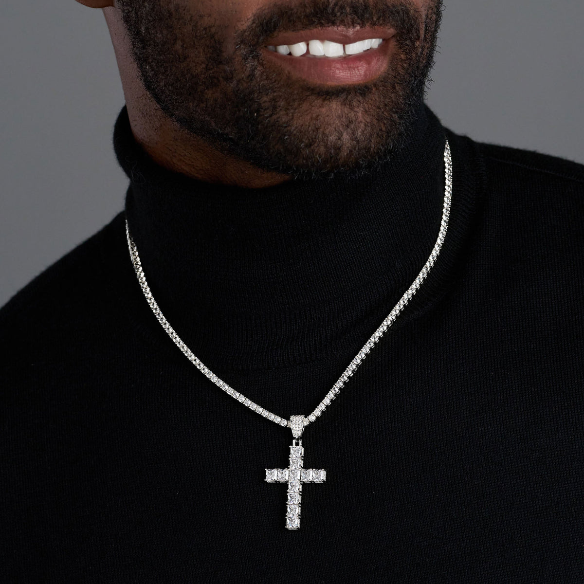 Cross Pendant - Princess Diamond Cut (Silver)