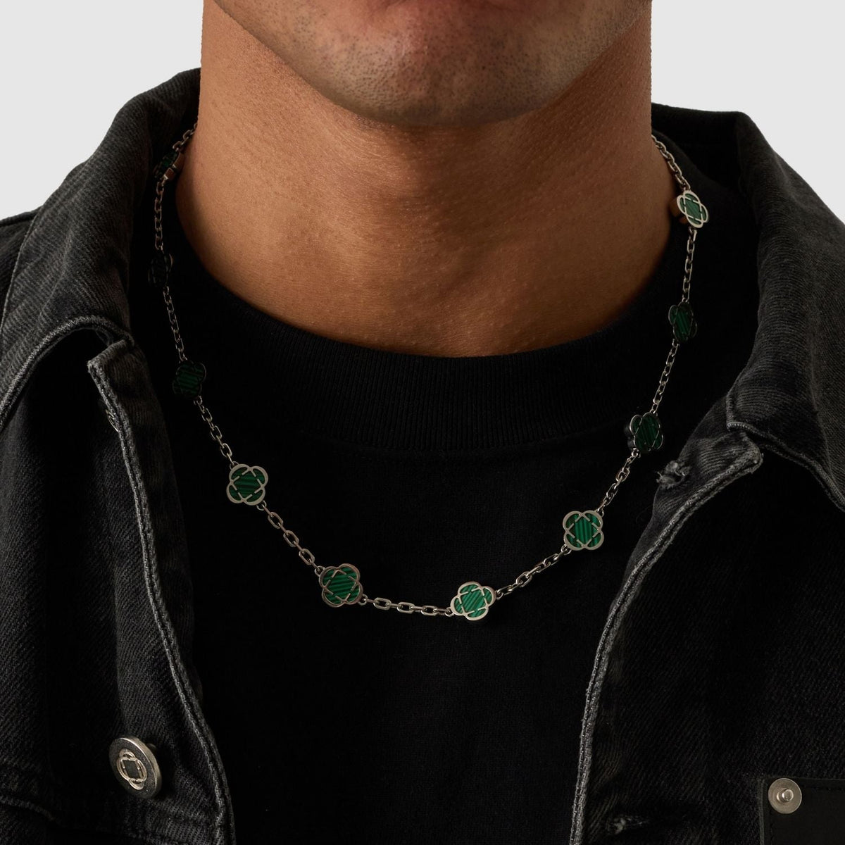 Malachite Clover Stone Necklace (Silver)