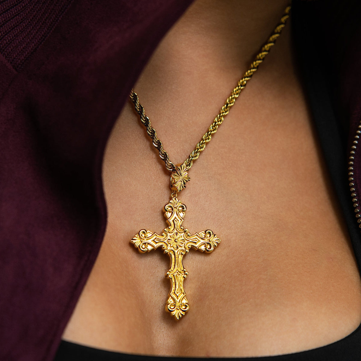 Medieval Cross Pendant in Yellow Gold