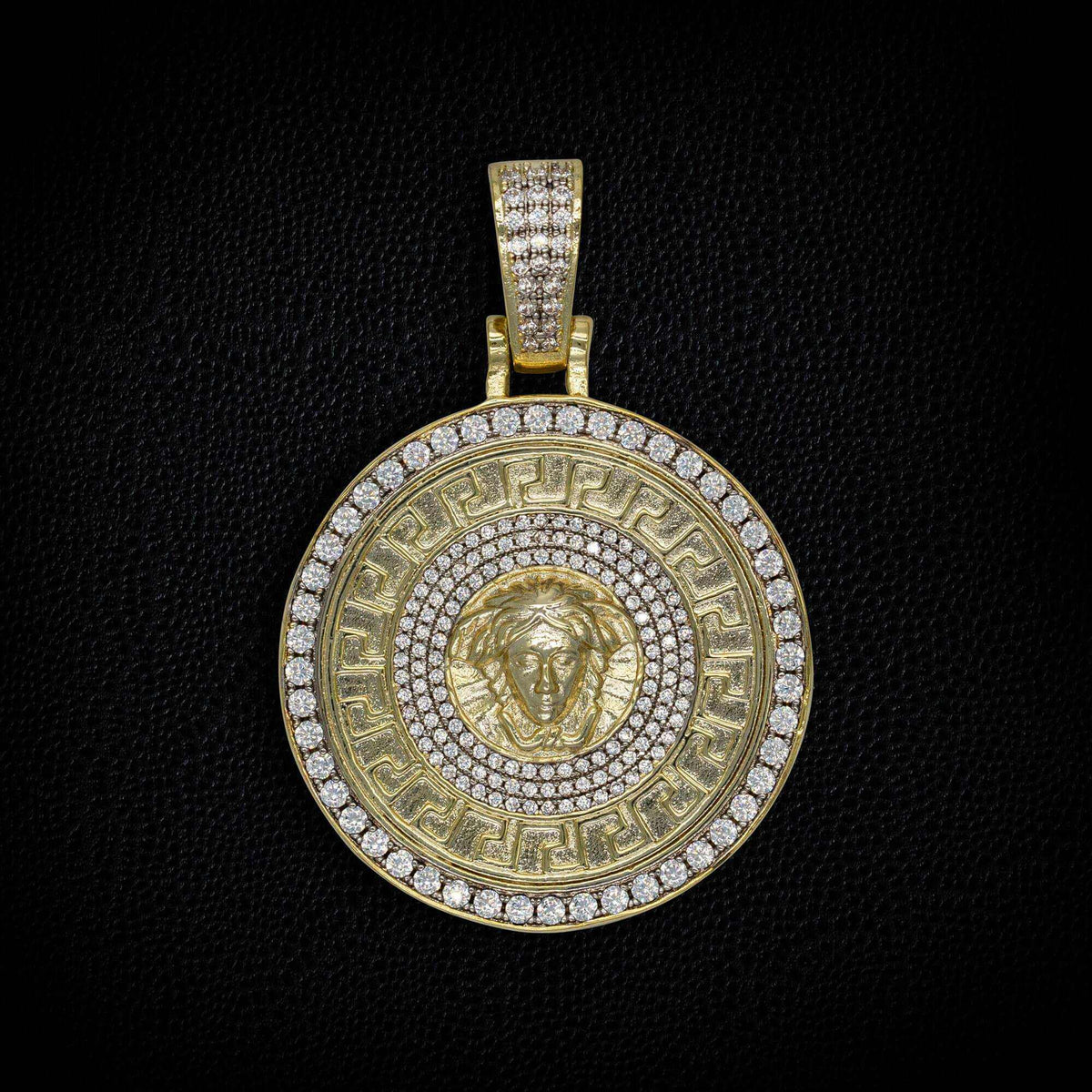 Medusa Pendant in Yellow Gold