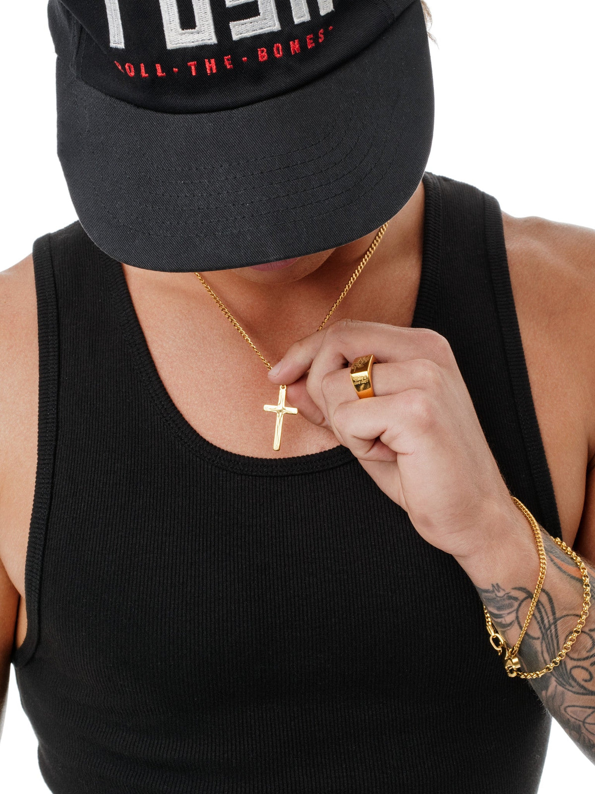 Minimal Cross Necklace (Gold)