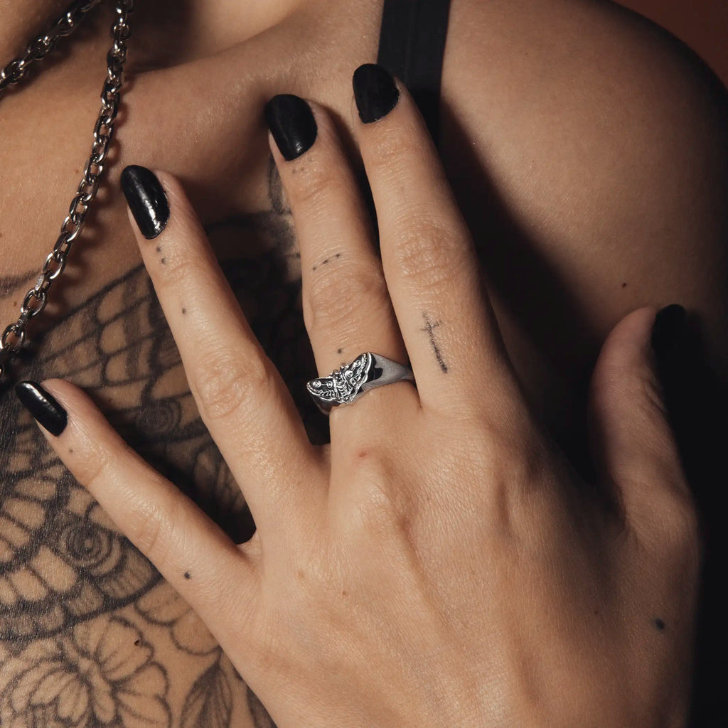 MOTH RING