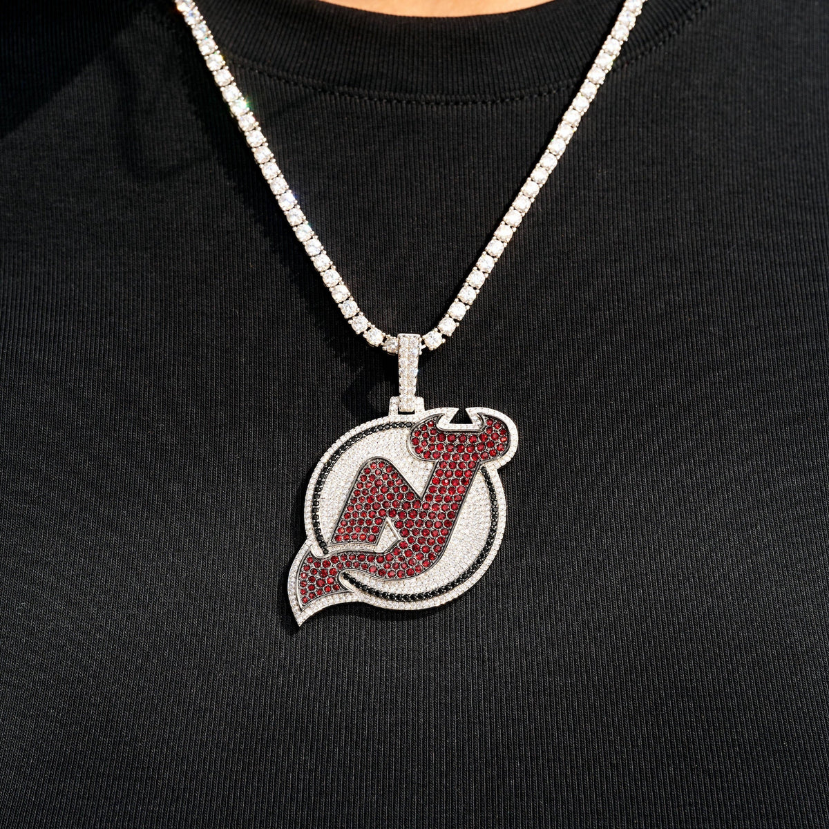 New Jersey Devils Official NHL Logo Pendant in White Gold