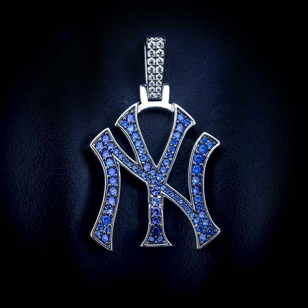 New York Yankees Official MLB Logo Pendant in White Gold