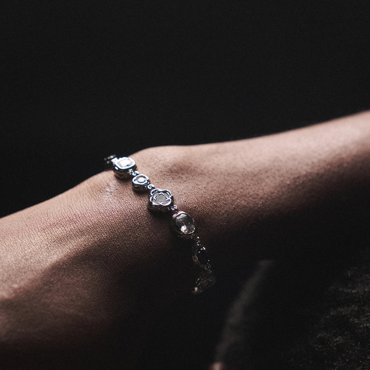 Melted Onyx Gemstone Bracelet (Silver)