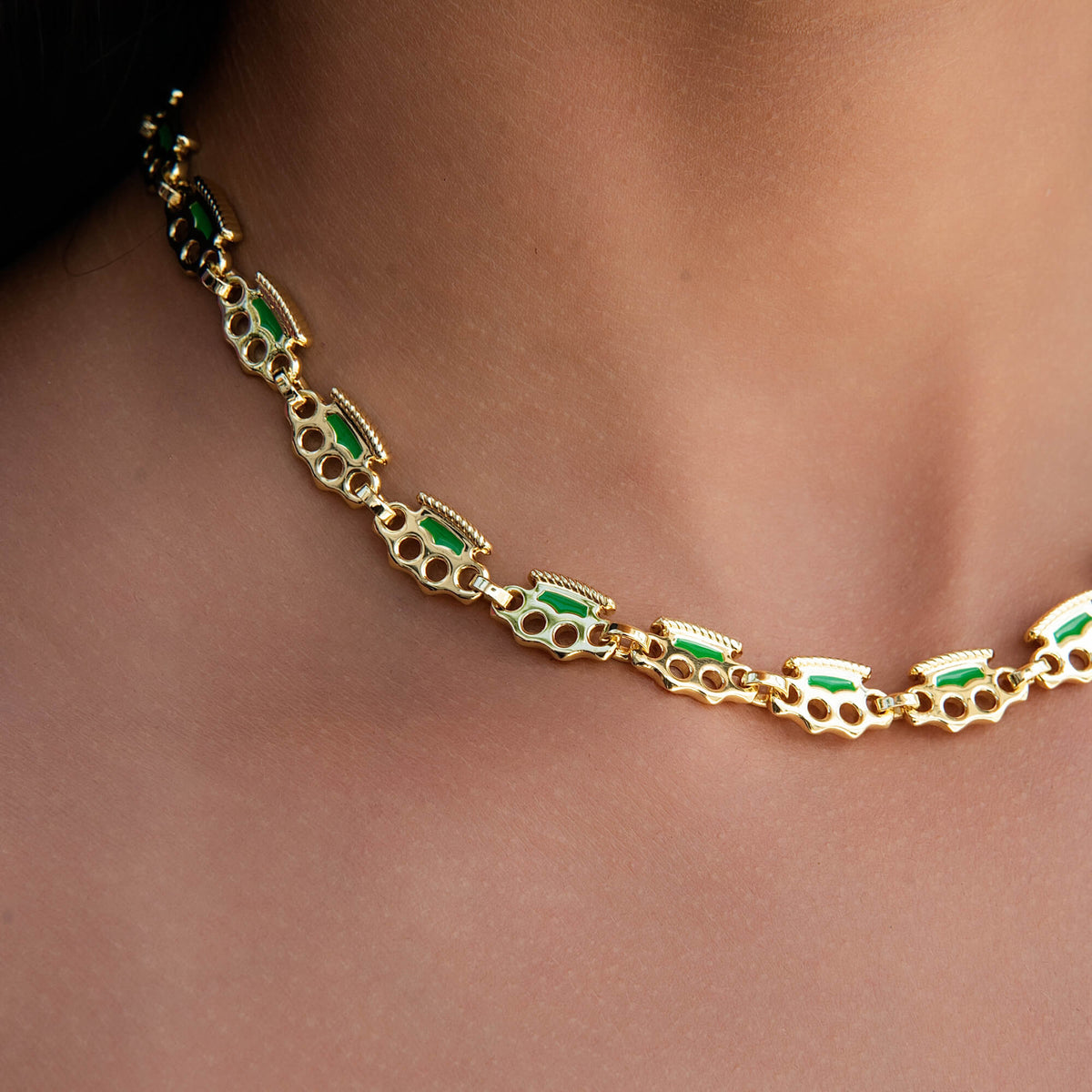 Poing Doré Micro Link Necklace in Yellow Gold
