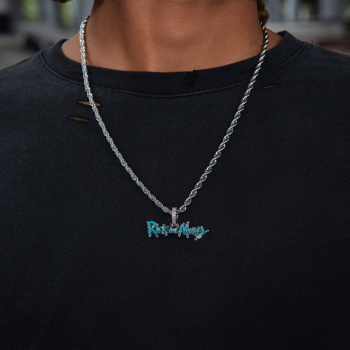 Rick & Morty Official Warner Bros. Pendant in White Gold