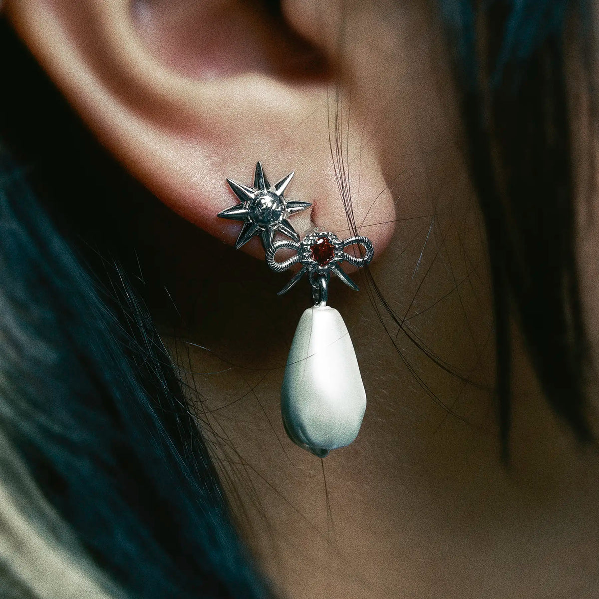 REPUTATION EARRING