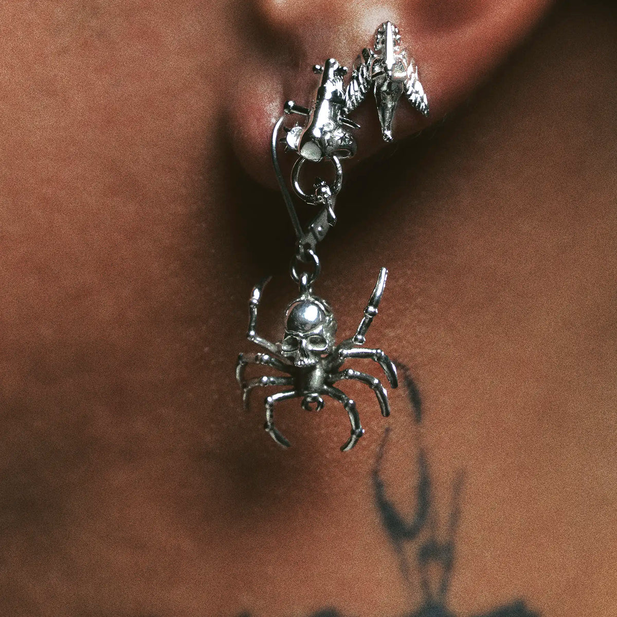 SPIDER SKULL EARRING
