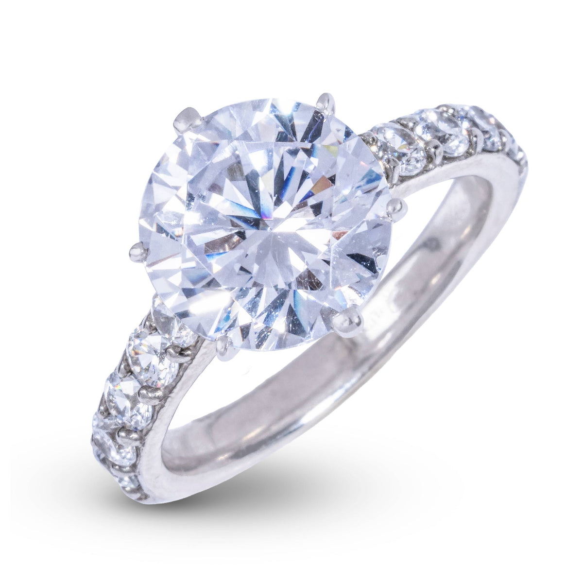 Round Stone Lab Diamond Engagement Ring in Platinum